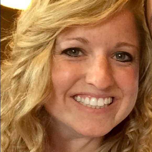 Meet your Posher, Amy - Picture 1 of 1